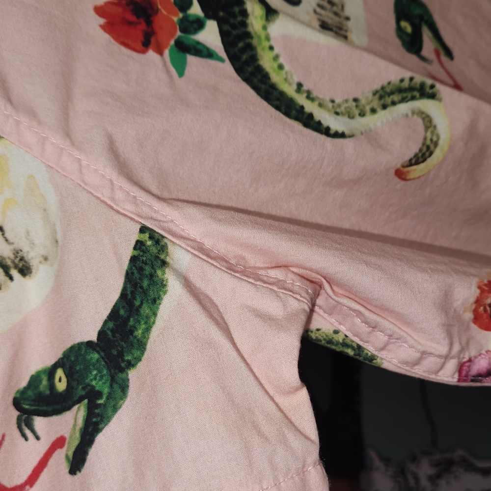 Stussy Pink Shirt with Snakes & Skulls  Print - Mens S/P - Picture 5 of 6